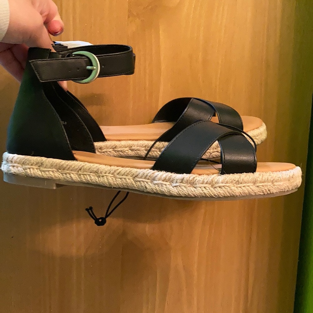 a.n.a Broome Black SANDAL 7.5 M